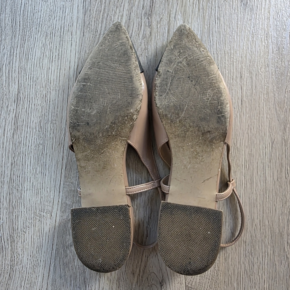 Steve Madden Black and Tan Pointed Slingback Flats - Picture 4 of 7